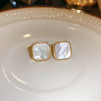 HE18911真金電鍍銀針方形貝母耳環