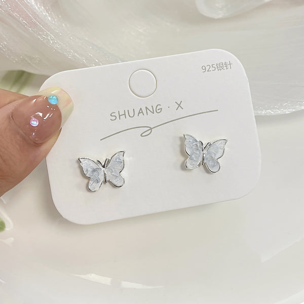 SX01661藍色水晶銀針花朵蝴蝶耳飾