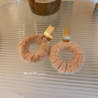 HE2138-925銀針秋冬新款毛絨毛球耳環韓國氣質長款耳墜時尚誇張網紅耳飾