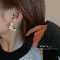HE5134-925銀針C形珍珠花朵耳環韓國簡約超仙少女耳圈個性氣質網紅耳飾女