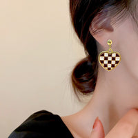 MY33070-韓系小眾設計可愛復古愛心馬棋盤格耳釘925銀針網紅時尚個性耳環