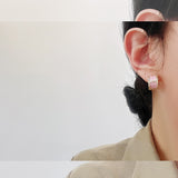 MY30413韓版新款幾何形時尚微鑲水鑽小蠻腰桶珠大孔轉運珠氣質耳扣