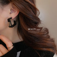 HE7003-銀針皮革幾何方形字母B耳環韓國ins黑色復古時尚耳墜個性氣質耳飾
