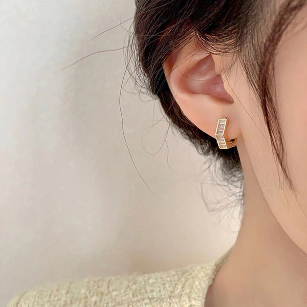 真金電鍍鋯石鏤空幾何C耳環輕奢高級感耳釘耳扣HE13667